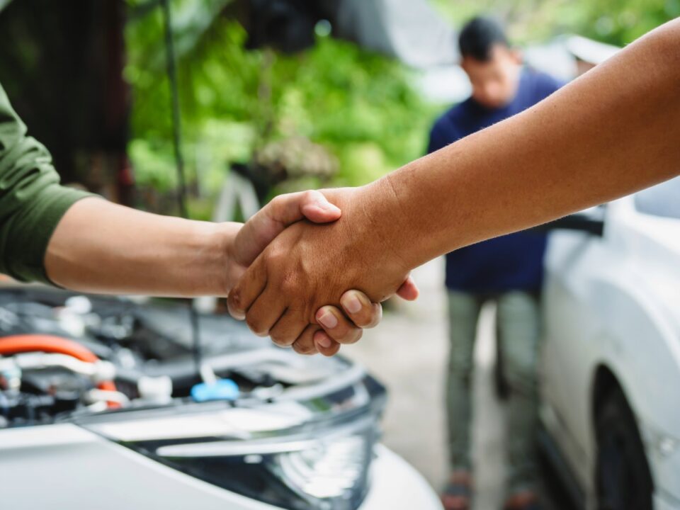 Çorlu’da Kurumsal Oto Kiralama: Şirketler İçin Filo Kiralama mı Günlük Kiralama mı? (Maliyet–Vergi–Sözleşme Checklist)